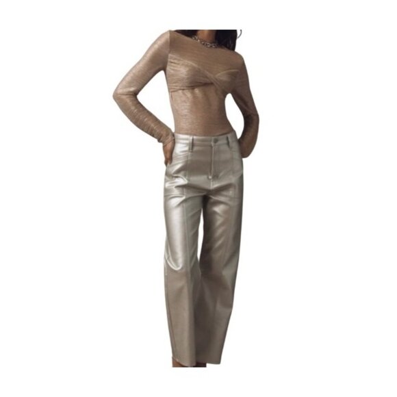 Anthropologie Twist-Front Shine Top Metallic Long Sleeve Size M - Picture 5 of 8